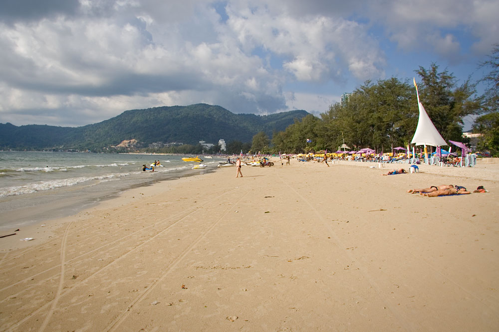 looking north along Patong Beach