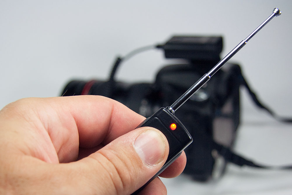 full press on the transmitter = red LED