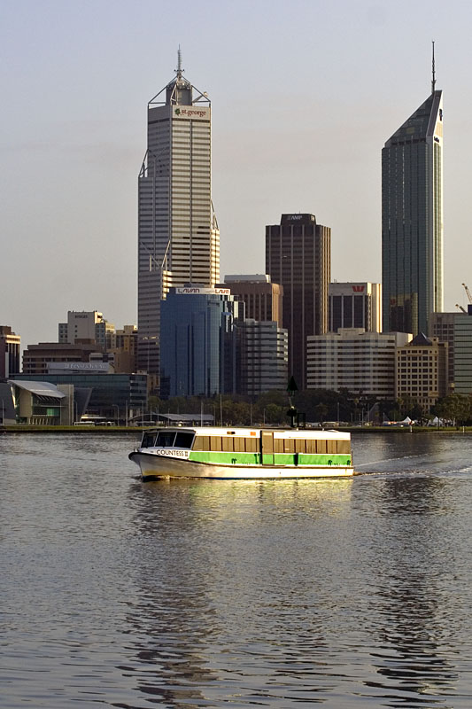 ferry approaching South Perth