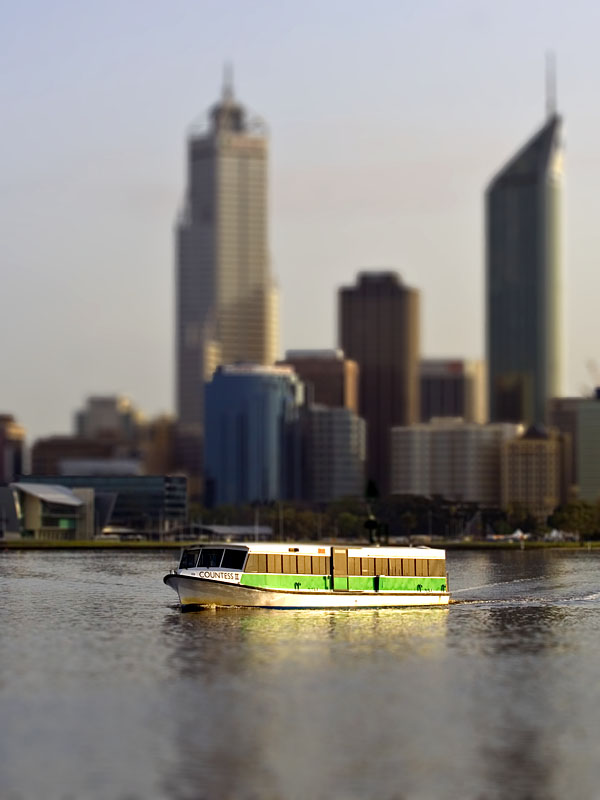 ferry approaching South Perth