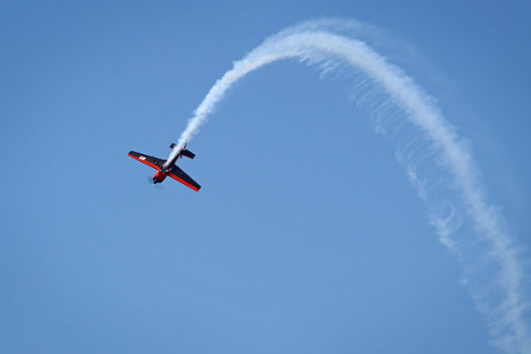 Nicolas Ivanoff executing a half-cuban turn