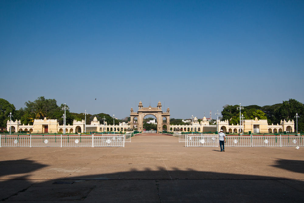 the main gate of the palace