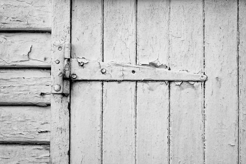 old hinge